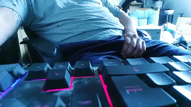 slickwill123 online show from 17, 4, 2026