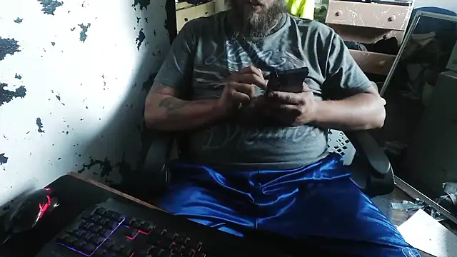 Snapshot of slickwill123 chatting on 10, 6, 2026 slickwill123 online show from 10, 6, 2026