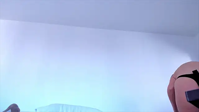 Snapshot of hornyemma__ chatting on 13, 1, 2025 hornyemma online show from 13, 1, 2025