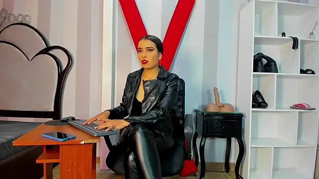 MeliizaQueen online show from 13, 3, 2025