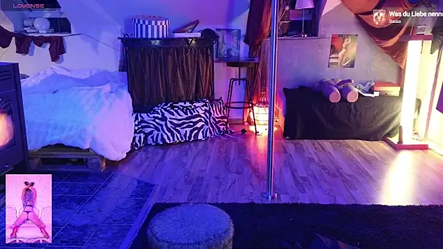 JoleneFuego online show from 12, 1, 2025