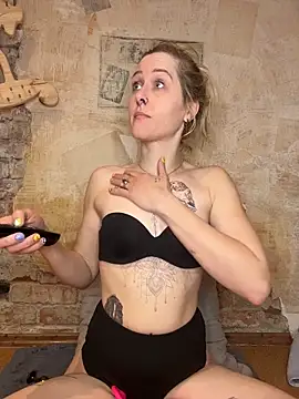 JoleneFuego online show from 5, 3, 2026