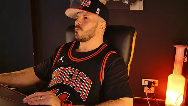 AngeloEric online show from 2, 4, 2026