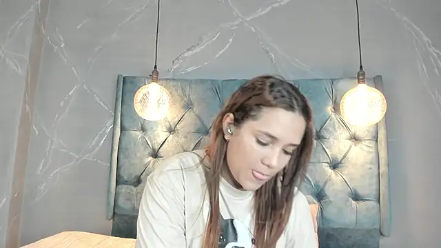 Snapshot of aprill21_ chatting on 14, 12, 2024 aprill21 online show from 14, 12, 2024