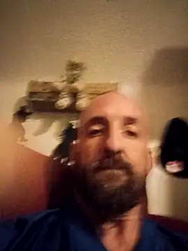 Snapshot of armdy371 chatting on 18, 4, 2026 armdy371 online show from 18, 4, 2026