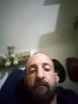 Snapshot of armdy371 chatting on 22, 4, 2026 armdy371 online show from 22, 4, 2026
