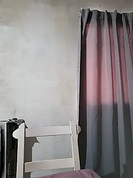 Snapshot of Paulitta- chatting on 2, 6, 2026 Paulitta- online show from 2, 6, 2026