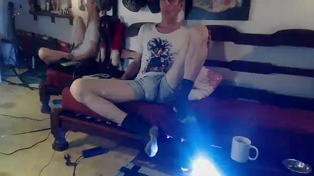 laye19 online show from 22, 11, 2025