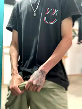 Snapshot of 27powercm chatting on 10, 10, 2025 27powercm online show from 10, 10, 2025