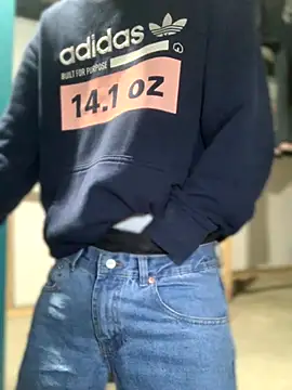 Snapshot of 27powercm chatting on 13, 10, 2025 27powercm online show from 13, 10, 2025