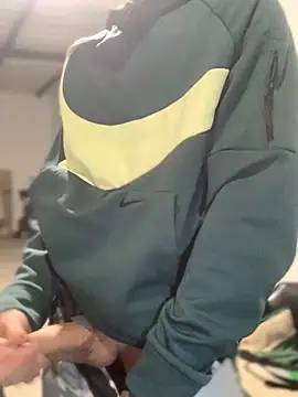 Snapshot of 27powercm chatting on 18, 11, 2025 27powercm online show from 18, 11, 2025