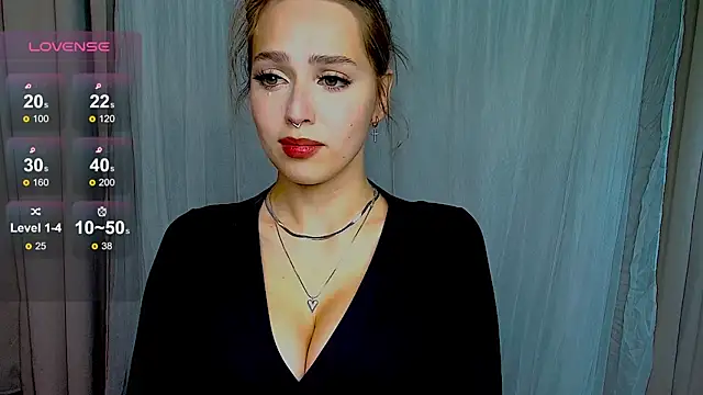 Snapshot of YaraKroft_ chatting on 21, 1, 2025 YaraKroft online show from 21, 1, 2025