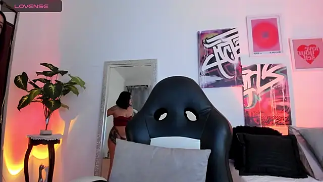 Snapshot of AnnieHuntters chatting on 25, 1, 2025 AnnieHuntters online show from 25, 1, 2025