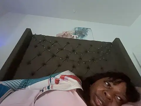 XXXLollipopsJuicy online show from 30, 4, 2026