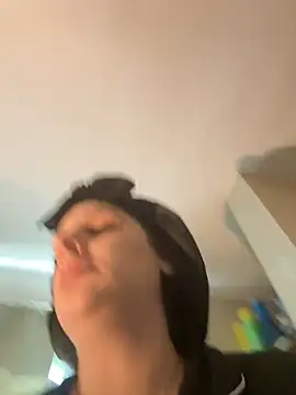 menaceswife online show from 9, 3, 2025