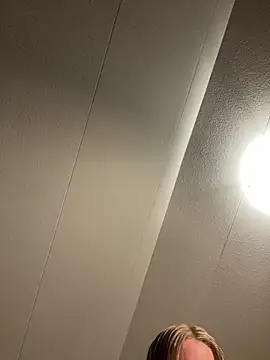 Snapshot of yourhornyslut chatting on 28, 2, 2025 yourhornyslut online show from 28, 2, 2025