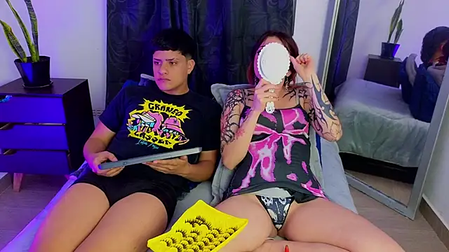 Snapshot of LilithAndJacob chatting on 21, 12, 2025 LilithAndJacob online show from 21, 12, 2025