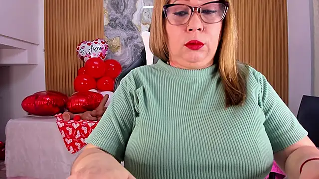 Snapshot of Danna_topless chatting on 21, 3, 2025 Danna topless online show from 21, 3, 2025