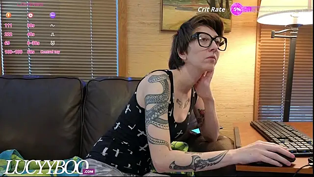 lovelylucyy online show from 2, 12, 2025