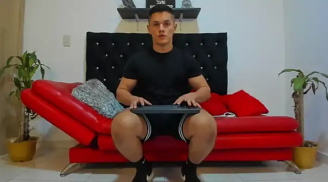 julian wallace online show from 13, 2, 2025