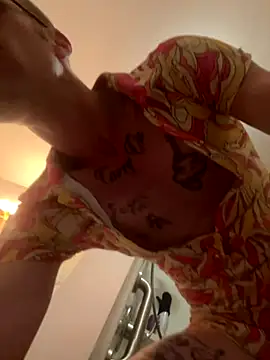 bentoverblonde online show from 22, 9, 2025