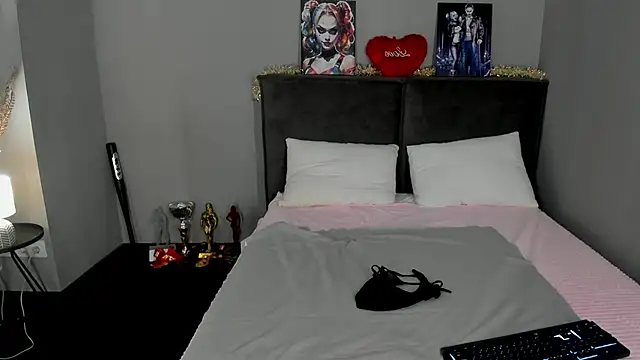 MuscleXXXBarbie online show from 24, 2, 2026