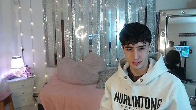 gojo satoru 18 online show from 27, 1, 2025