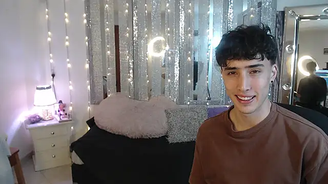 gojo satoru 18 online show from 7, 2, 2025