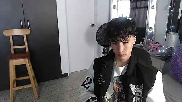 gojo satoru 18 online show from 18, 3, 2025