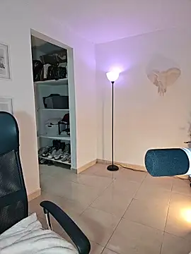 Snapshot of helena_smith chatting on 9, 6, 2026 helena smith online show from 9, 6, 2026