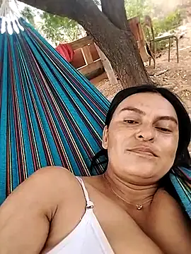 Snapshot of Horny-Mommy-Dirty chatting on 15, 3, 2025 Horny-Mommy-Dirty online show from 15, 3, 2025