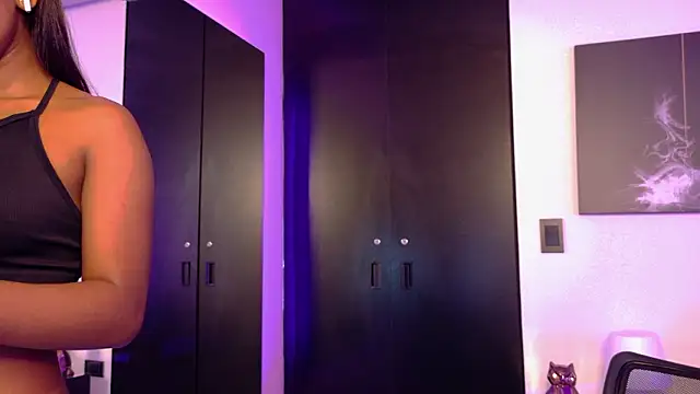 GabrielaLugo online show from 8, 3, 2026