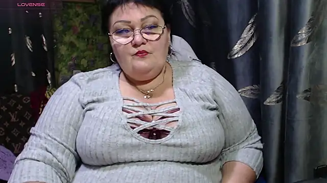 Snapshot of Goddess57 chatting on 1, 11, 2025 Goddess57 online show from 1, 11, 2025