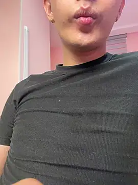 Snapshot of HotStar_yes chatting on 18, 5, 2026 HotStar yes online show from 18, 5, 2026
