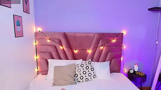 Beautifulskinny18 online show from 11, 2, 2025