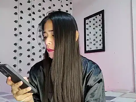 hotlatin92 online show from 24, 1, 2025