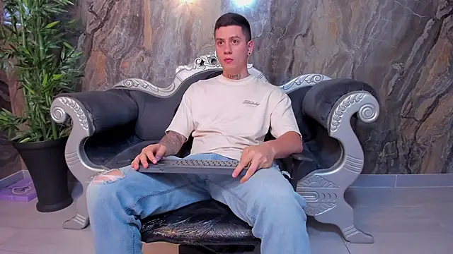 Yeiko Romero  online show from 6, 2, 2025