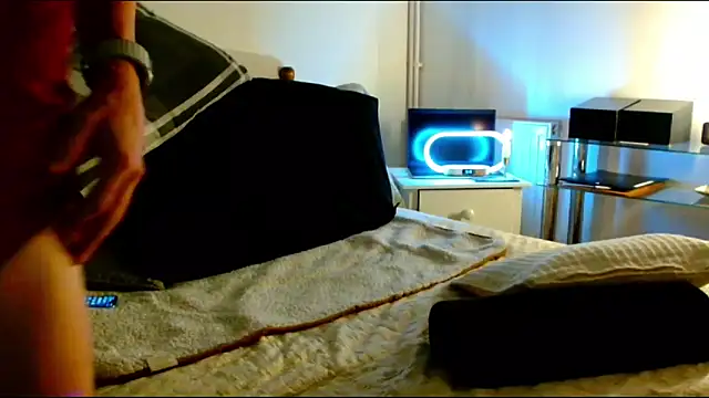 ImYourXtoy online show from 9, 2, 2026