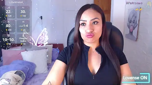 Snapshot of Paulina_627 chatting on 22, 4, 2026 Paulina 627 online show from 22, 4, 2026