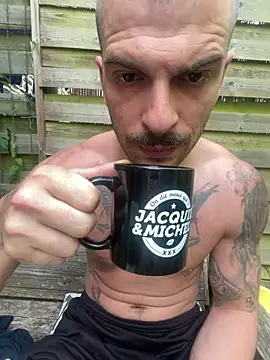 Snapshot of Greyoff chatting on 21, 5, 2026 Greyoff online show from 21, 5, 2026