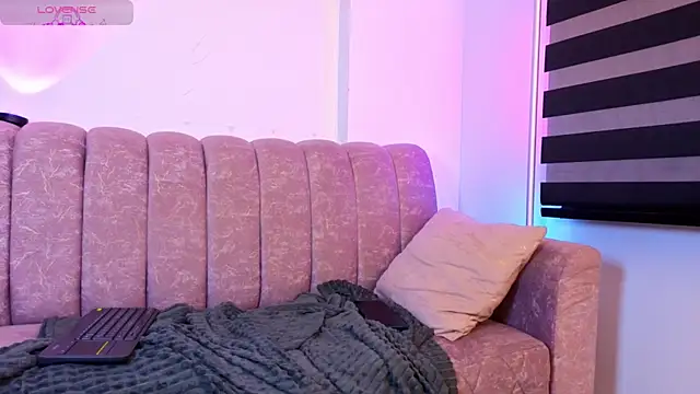  scarletmoore online show from 1, 4, 2026