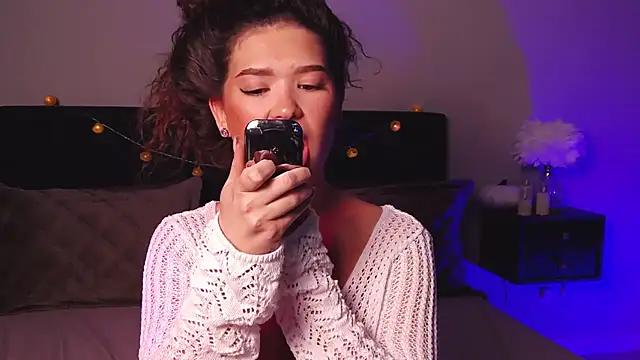 Denise Garciia online show from 14, 12, 2024