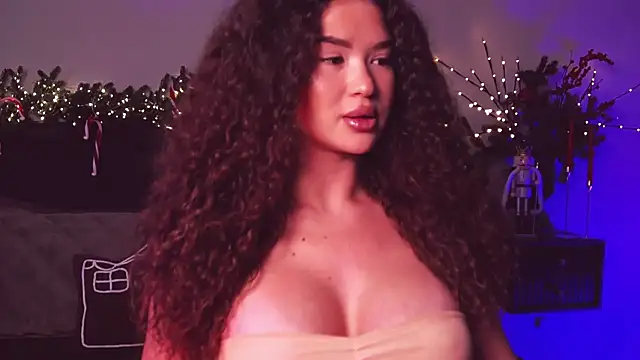 Denise Garciia online show from 25, 12, 2024