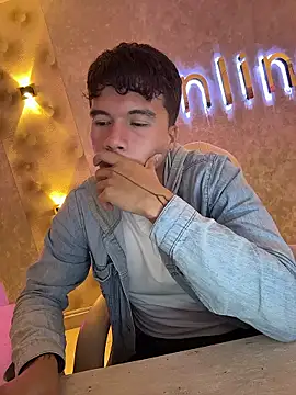 Logan smith1 online show from 9, 1, 2026