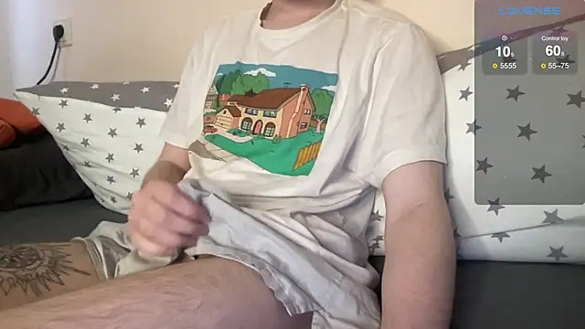 Snapshot of tyler_8x chatting on 16, 12, 2024 tyler 8x online show from 16, 12, 2024