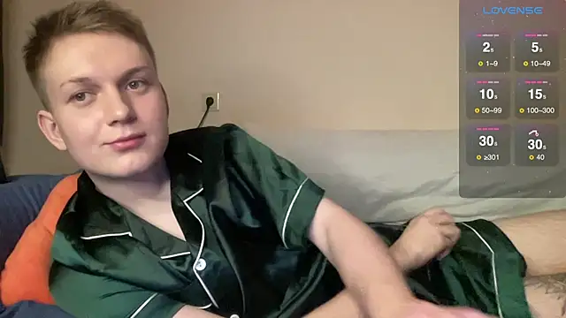 Snapshot of tyler_8x chatting on 19, 1, 2025 tyler 8x online show from 19, 1, 2025