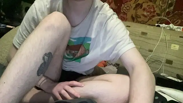 Snapshot of tyler_8x chatting on 9, 3, 2025 tyler 8x online show from 9, 3, 2025