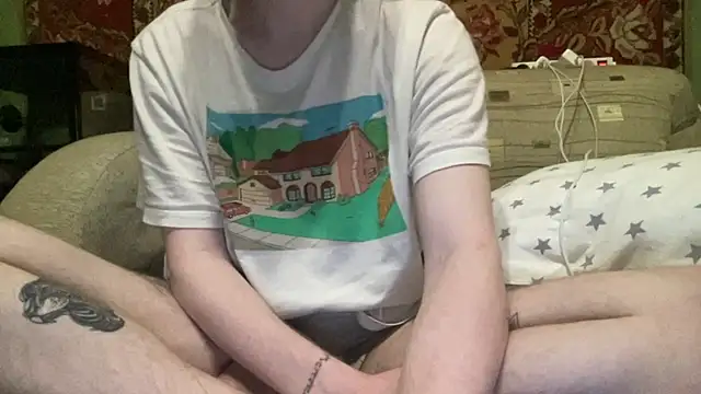 Snapshot of tyler_8x chatting on 11, 3, 2025 tyler 8x online show from 11, 3, 2025