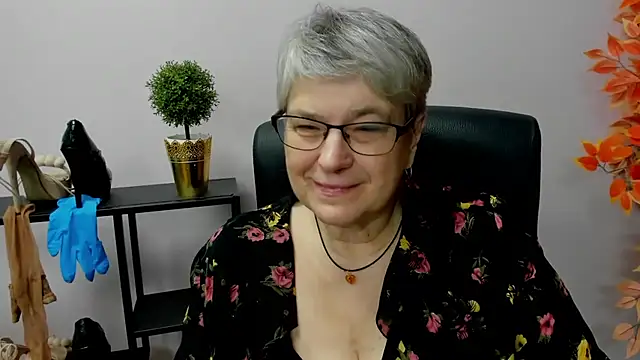 IrisDream online show from 7, 1, 2025