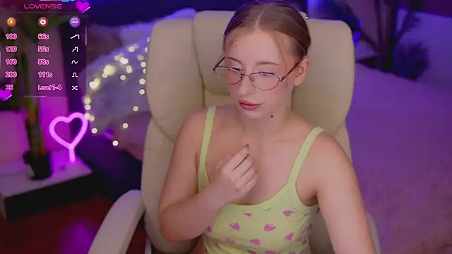 SilverrMoon online show from 29, 11, 2025